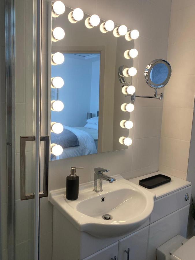 Brownston Apartments Modbury Екстериор снимка